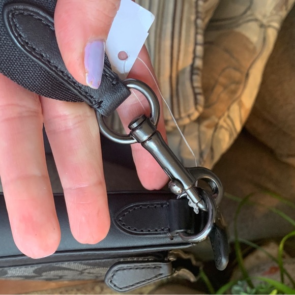 Authentic COACH Signature coated leather/Calf leather top zip Crossbody (unisex) - Picture 10 of 13